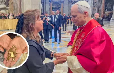 Dina Boluarte entreg Cruz de Motupe a Papa Len XIV