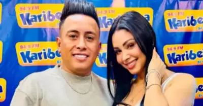 Christian Cueva y Pamela Franco.