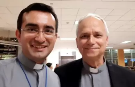 La reacción de la madre del secretario chiclayano del Papa León XIV.
