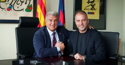 Hansi Flick y Joan Laporta anuncian la ansiada renovación de contrato.