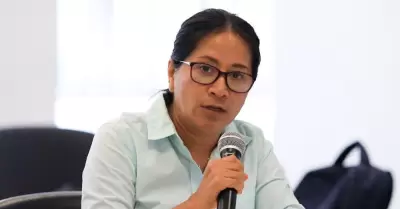 Revelan nuevos detalles de acusación a Rosio Torres por caso 'mocha sueldos'.