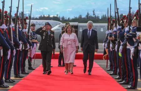 Dina Boluarte en Ecuador