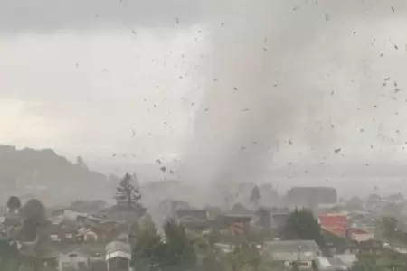 Tornado afecta comuna de Puerto Varas al sur de Chile.
