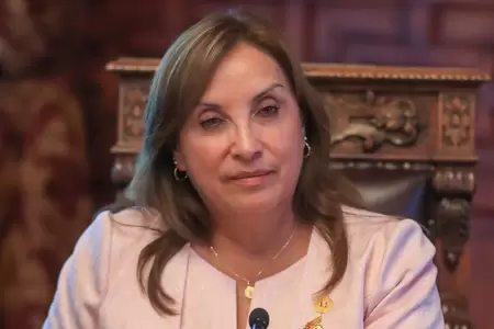 Podemos Per votar en contra de viaje de Dina Boluarte a Francia.