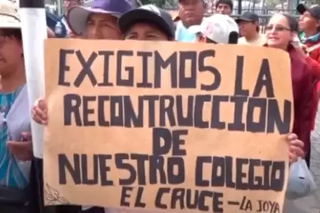 Padres exigen reconstruccin del colegio 'El Cruce'.