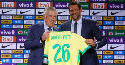 Carlo Ancelotti fue presentado como nuevo entrenador de Brasil.