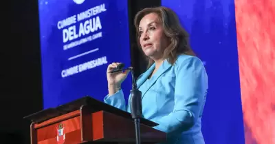 Presidenta del SAC descarta reconsiderar archivo de denuncia constitucional por