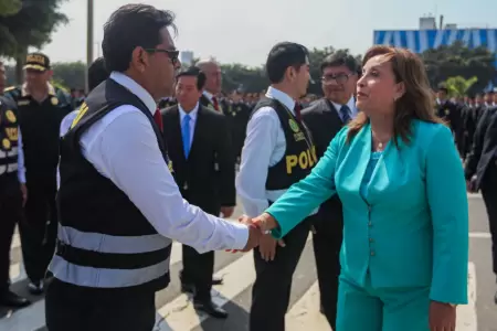 Presidenta reconoce labor de los policas en el ltimo operativo en la Va Expre