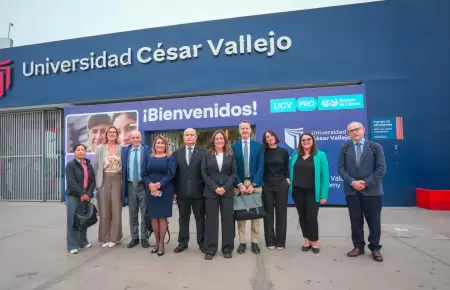 Delegación de la Universidad Humanitas de Italia recorre campus de la UCV.