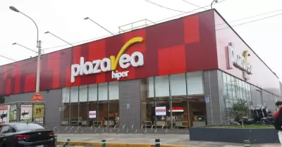 Miraflores clausura temporalmente Plaza Vea en Av. Arequipa