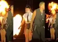 Bailarina de 'Ilegales' resulta herida en el rostro tras ser alcanzada por un lanzallamas en pleno concierto