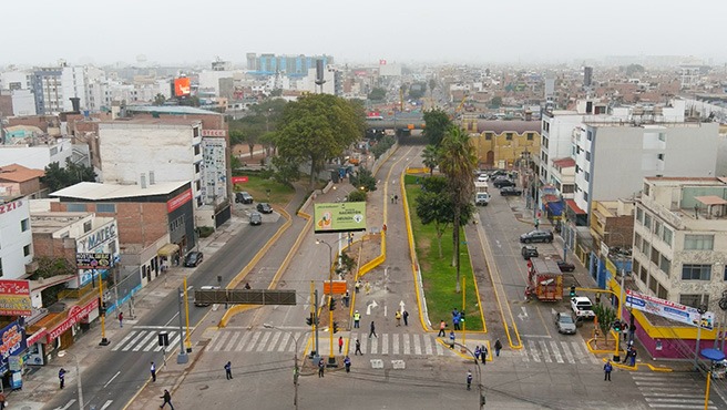 Av. Benavides en el Callao.