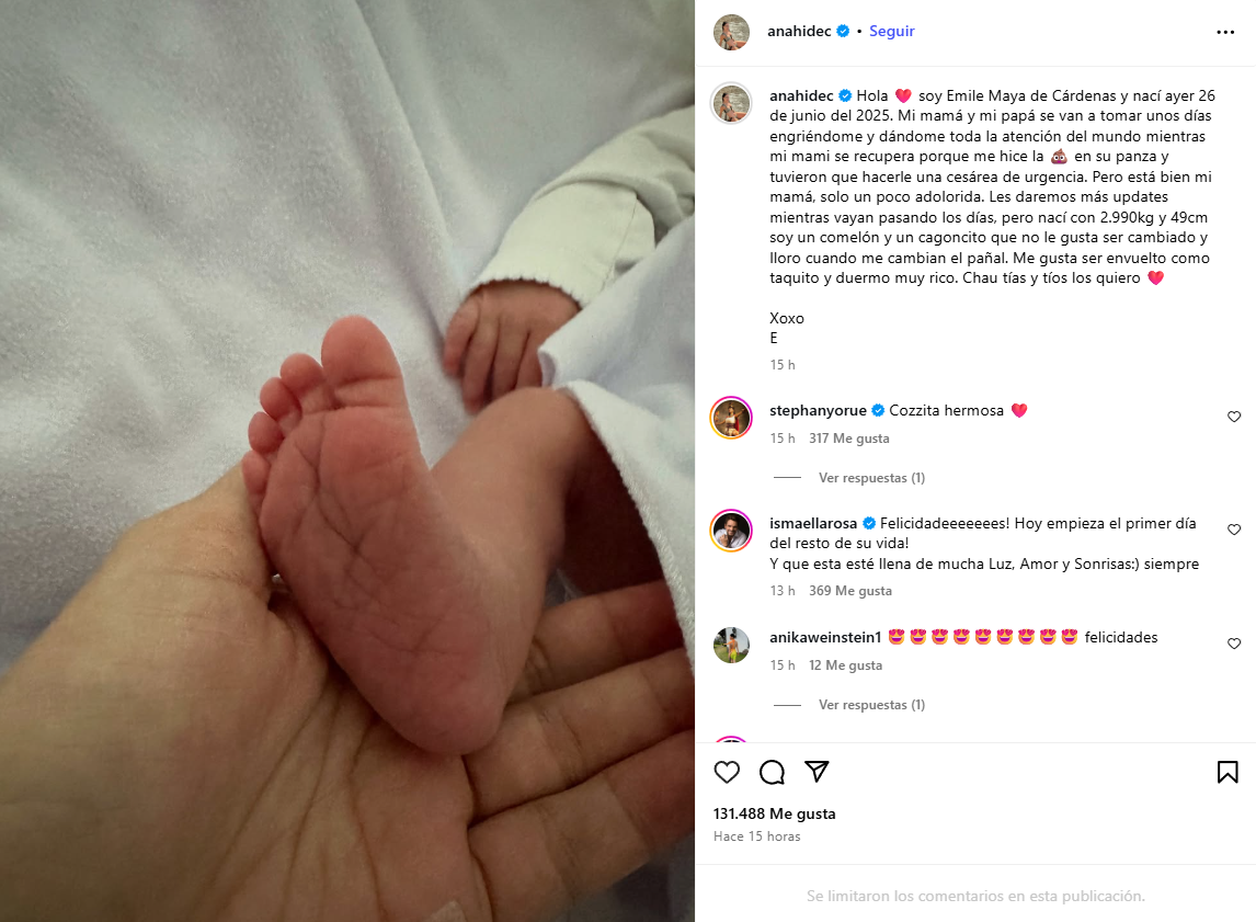 Anah de Crdenas anuncia el nacimiento de su primer beb.
