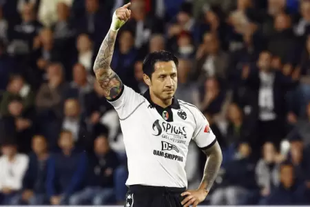 Giancula Lapadula no logra ascender con el Spezia a la Serie A de Italia.