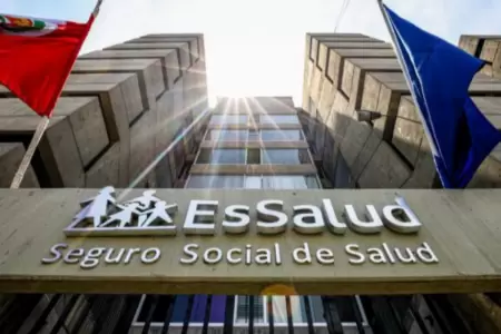 EsSalud desmiente informe de la Contralora sobre Segundo Acho Mego.
