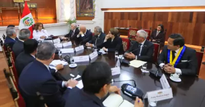 Ejecutivo inicia ronda de diálogo con bancadas del Congreso.