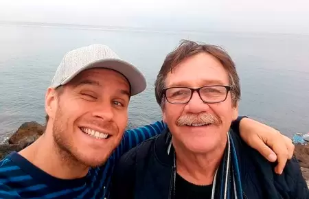 Miguel Arce publica foto con su padre.
