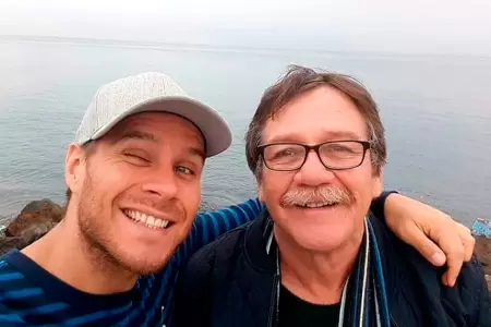 Miguel Arce publica foto con su padre.