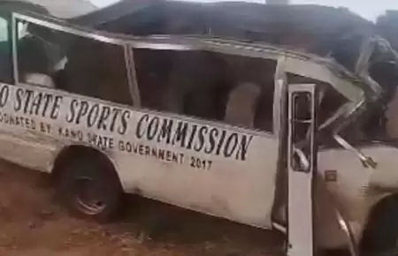 Accidente de bus deja 22 muertos en Nigeria.