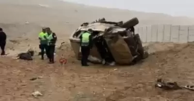Dos mujeres mueren tras despiste de camioneta en Huacho.