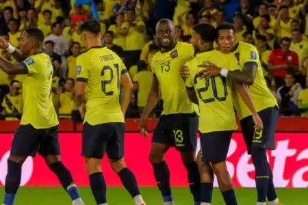 Ecuador sufre dos bajas antes de enfrentar a Per y Brasil por Eliminatorias.