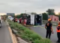 Viaje termina en tragedia: Reportan al menos 11 muertos y decenas de heridos tras volcadura de bus en México