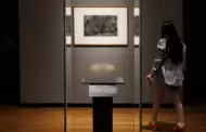 Museo en msterdam exhibe peculiar preservativo de hace casi 200 aos