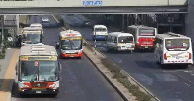 Transporte público podría regresar a manos de las municipalidades.