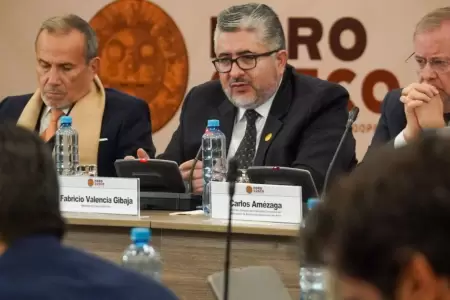Presentan mocin de interpelacin contra Fabricio Valencia.