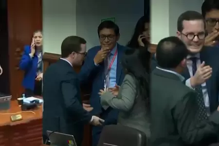 Alejandro Cavero y bancadas de izquierda del Congreso.