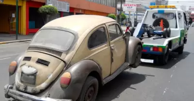Vehculos mal estacionados