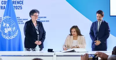 Perú se suma al Tratado de Alta Mar en Francia.