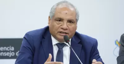 César Sandoval no asistirá a la citación del Congreso.