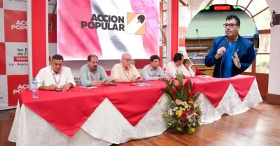 Acción Popular expulsaría de sus filas a Edwin Martínez.