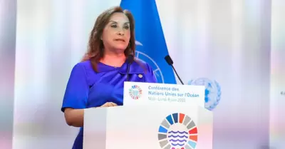 Dina Boluarte firma Tratado de Alta Mar