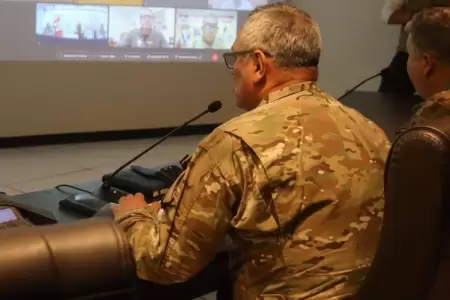 Proponen amnista a militares y policas.