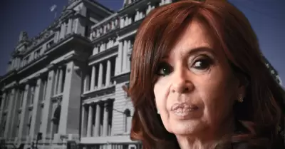 Cristina Fernández es condenada a cárcel.