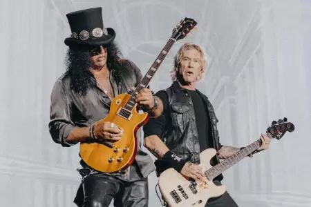 Slash brindar un gran show para todos sus fanticos.
