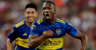 Luis Advíncula disputará el Mundial de Clubes en EE.UU.