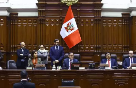 Congreso aprueba volver a votar el proyecto de reeleccin de autoridades.