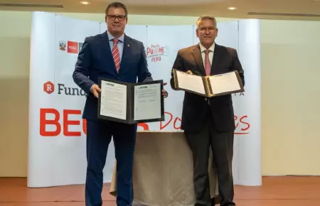 Fundacin Romero ofrece 250 mil becas para docentes de colegios pblicos.