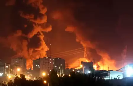 Israel lanza ataques areos sobre Irn.