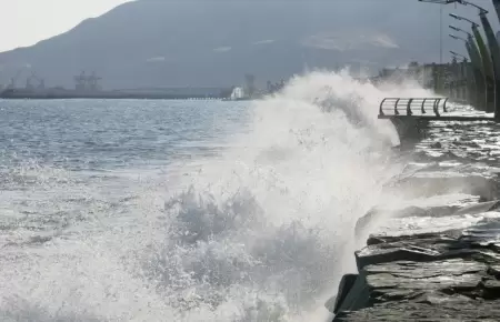 Marina descarta tsunami en Lima y Callao tras fuerte temblor.