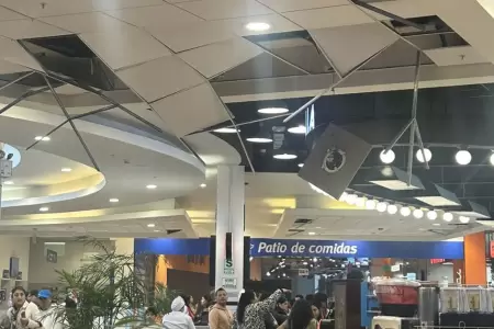 Parte del techo de Plaza Norte colaps tras temblor en Lima y Callao.