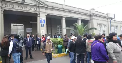 No hay reporte de daños en hospitales tras sismo.