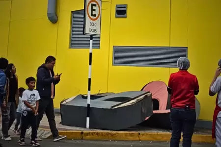 Letrero cado