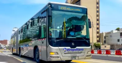 Estaciones del Metropolitano funcionan con normalidad tras sismo.