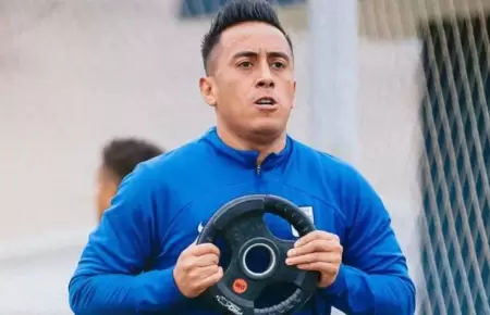 Christian Cueva entren por primera vez con el plantel de Emelec.