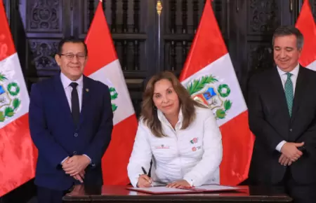 Dina Boluarte promulga aumento del FONCOMUN.