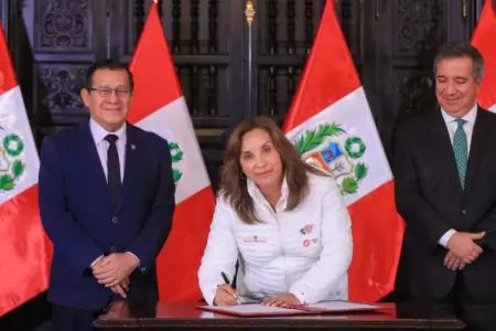 Dina Boluarte promulga aumento del FONCOMUN.